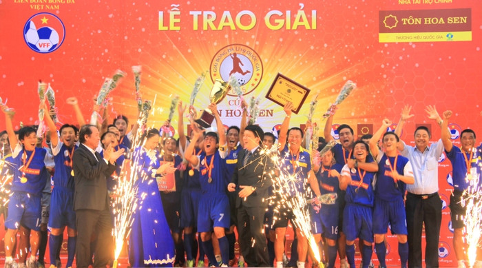 U18 vô địch giải U19 Quốc gia.