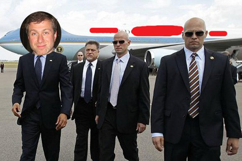 Đội ngũ vệ sĩ của Abramovich gồm 40 người và ngốn của ông 2 triệu USD mỗi năm..