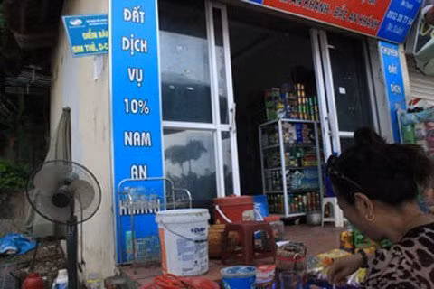 Bán trà đá vẫn treo biển văn phòng nhà đất