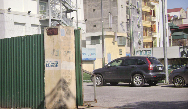 Dự án hỗn hợp cao 25 tầng tại số 216 Trần Duy Hưng cũng "đổi vận" sang kinh doanh sân bóng đá