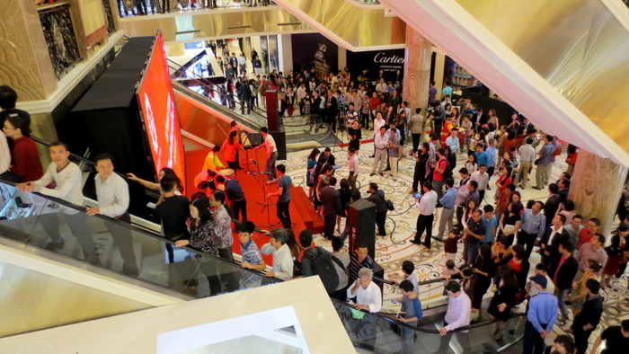 Tràng Tiền Plaza "lột xác" qua sự Tràng Tiền Plaza "lột xác" qua sự