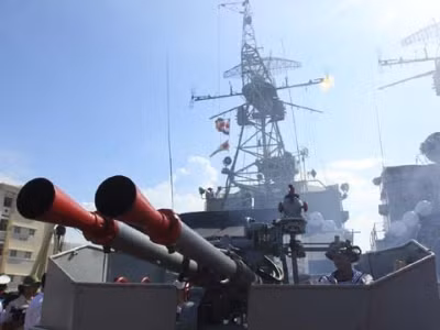 Dàn pháo 37 ly. Ảnh: Trí Đường - Tùng Duy.