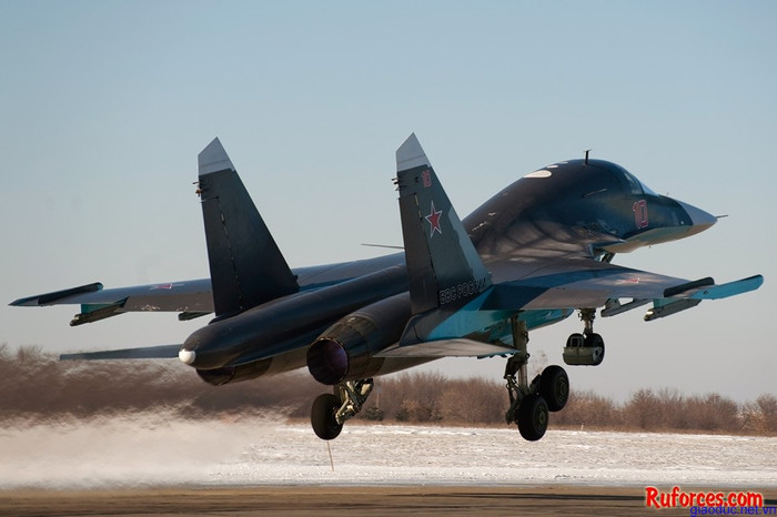 Su-34 của không quân Nga tại căn cứ Lipetsk Su-34 của không quân Nga tại căn cứ Lipetsk