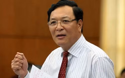 Bộ trưởng Bộ GD&amp;ĐT Phạm Vũ Luận