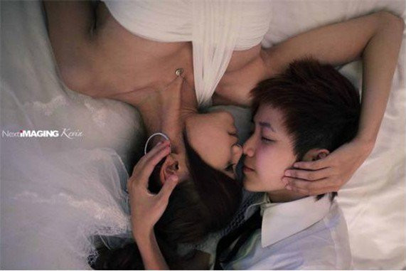 Một số hình ảnh dễ thương siêu “hot” trong bộ ảnh mang tên YOU and ME: