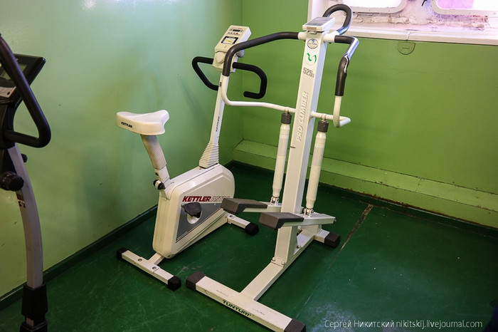 Máy cardio (tập tim mạch bằng cách đạp xe)