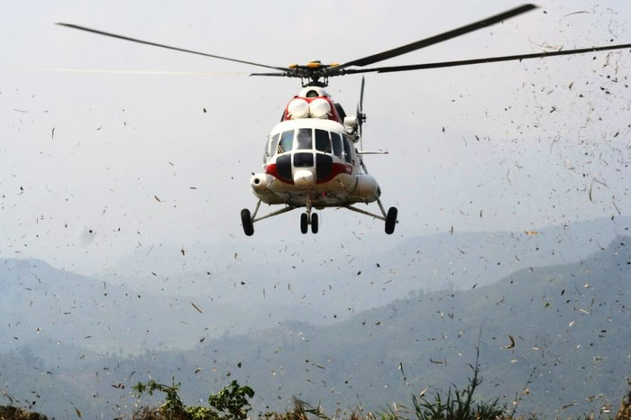Trang bị hiện đại của Không quân Việt Nam để phục vụ nhiệm vụ bảo vệ tổ quốc, phát triển kinh tế và hỗ trợ nhân dân vùng gặp thiên tai. Trang bị hiện đại của Không quân Việt Nam để phục vụ nhiệm vụ bảo vệ tổ quốc, phát triển kinh tế và hỗ trợ nhân dân vùng gặp thiên tai.
