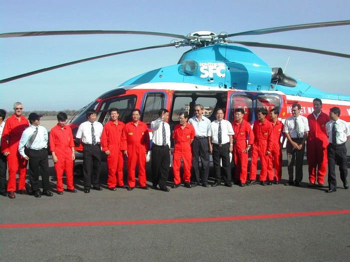 Trang bị hiện đại của Không quân Việt Nam để phục vụ nhiệm vụ bảo vệ tổ quốc, phát triển kinh tế và hỗ trợ nhân dân vùng gặp thiên tai. Trang bị hiện đại của Không quân Việt Nam để phục vụ nhiệm vụ bảo vệ tổ quốc, phát triển kinh tế và hỗ trợ nhân dân vùng gặp thiên tai.