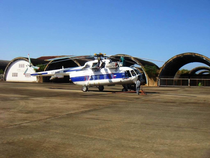 Trang bị hiện đại của Không quân Việt Nam để phục vụ nhiệm vụ bảo vệ tổ quốc, phát triển kinh tế và hỗ trợ nhân dân vùng gặp thiên tai. Trang bị hiện đại của Không quân Việt Nam để phục vụ nhiệm vụ bảo vệ tổ quốc, phát triển kinh tế và hỗ trợ nhân dân vùng gặp thiên tai.