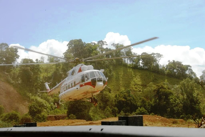 Trang bị hiện đại của Không quân Việt Nam để phục vụ nhiệm vụ bảo vệ tổ quốc, phát triển kinh tế và hỗ trợ nhân dân vùng gặp thiên tai. Trang bị hiện đại của Không quân Việt Nam để phục vụ nhiệm vụ bảo vệ tổ quốc, phát triển kinh tế và hỗ trợ nhân dân vùng gặp thiên tai.