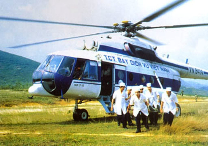 Trang bị hiện đại của Không quân Việt Nam để phục vụ nhiệm vụ bảo vệ tổ quốc, phát triển kinh tế và hỗ trợ nhân dân vùng gặp thiên tai. Trang bị hiện đại của Không quân Việt Nam để phục vụ nhiệm vụ bảo vệ tổ quốc, phát triển kinh tế và hỗ trợ nhân dân vùng gặp thiên tai.