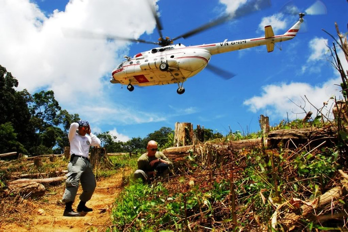 Trang bị hiện đại của Không quân Việt Nam để phục vụ nhiệm vụ bảo vệ tổ quốc, phát triển kinh tế và hỗ trợ nhân dân vùng gặp thiên tai. Trang bị hiện đại của Không quân Việt Nam để phục vụ nhiệm vụ bảo vệ tổ quốc, phát triển kinh tế và hỗ trợ nhân dân vùng gặp thiên tai.