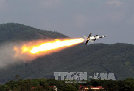 Tên lửa phòng không C125 được bắn trong buổi diễn tập