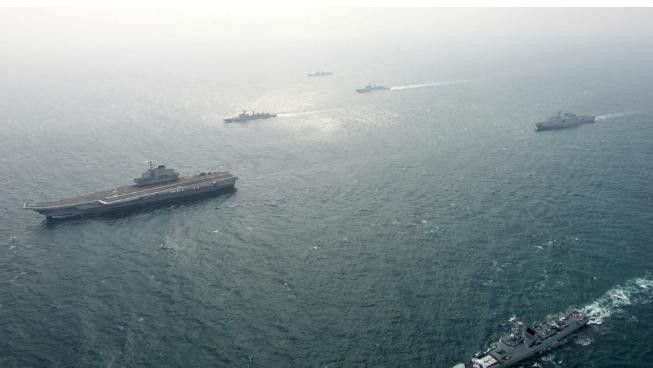 Biên đội Tàu sân bay Liêu Ninh của Hải quân Trung Quốc trên Biển Đông Biên đội Tàu sân bay Liêu Ninh của Hải quân Trung Quốc trên Biển Đông