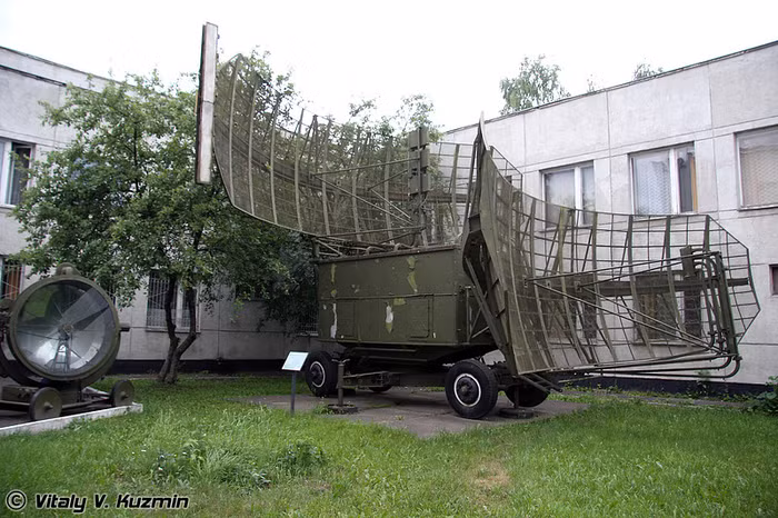 Trạm radar P-35