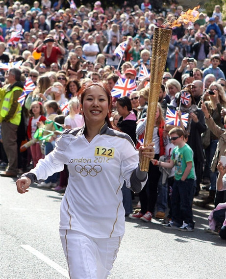 Ngô Phương Lan (cùng với đại kiện tướng cờ vua Lê Quang Liêm) là 2 trong số hơn 100 nhân vật tiêu biểu của các quốc gia vinh dự nhận được lời mời tham dự lễ rước đuốc tôn vinh Olympic London 2012 Ngô Phương Lan (cùng với đại kiện tướng cờ vua Lê Quang Liêm) là 2 trong số hơn 100 nhân vật tiêu biểu của các quốc gia vinh dự nhận được lời mời tham dự lễ rước đuốc tôn vinh Olympic London 2012