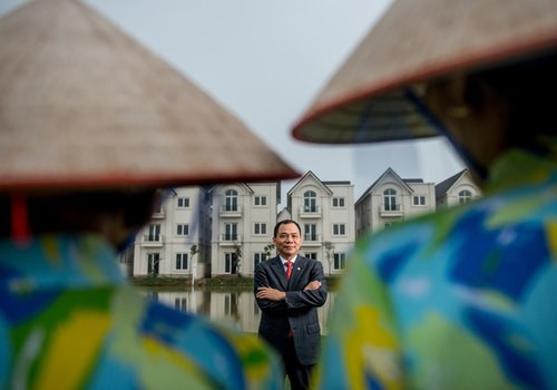 Tài sản ông Phạm Nhật Vượng vẫn tăng hơn 2.000 tỷ đồng dù giá cổ phiếu giảm. Ảnh: Forbes