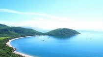 Điểm mạnh của Việt Nam về bản chất chính là một đất nước có bờ biển dài và nếu phát triển dịch vụ du lịch sẽ là những ưu thế hơn hẳn các quốc gia khác. Điểm mạnh của Việt Nam về bản chất chính là một đất nước có bờ biển dài và nếu phát triển dịch vụ du lịch sẽ là những ưu thế hơn hẳn các quốc gia khác.