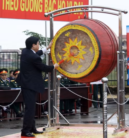 Nổi trống hội giao quân