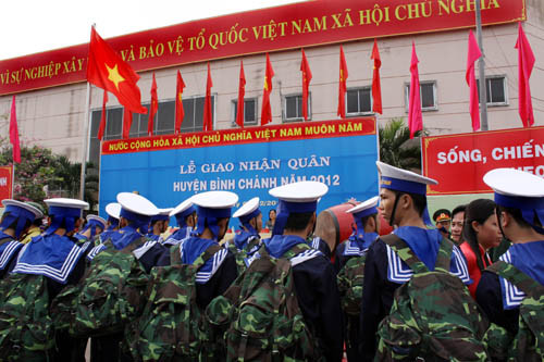 Các chiến sĩ trẻ trước giờ lên đường