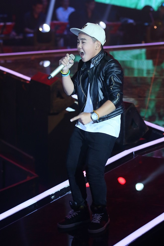 Đức Anh đuối sức với Hò kéo pháo Đức Anh đuối sức với Hò kéo pháo