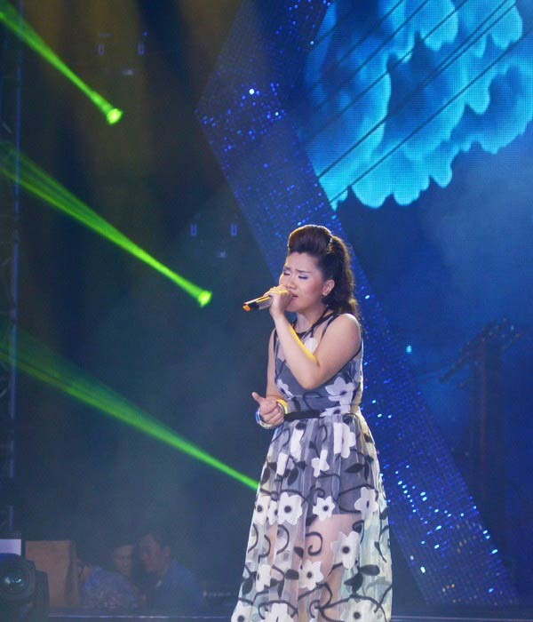 Hà My là thí sinh tiếp theo nói lời chia tay với Sao mai Điểm hẹn 2014