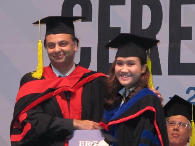 Theo khảo sát của ERC có đến 95% sinh viên có việc làm ngay khi tốt nghiệp và được nhận vào làm việc tại các công ty, tập đoàn lớn. Theo khảo sát của ERC có đến 95% sinh viên có việc làm ngay khi tốt nghiệp và được nhận vào làm việc tại các công ty, tập đoàn lớn.