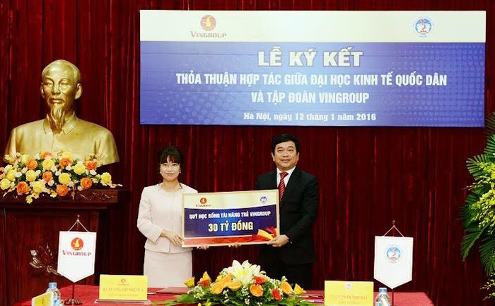 Quỹ học bổng sẽ dành cho sinh viên hai năm cuối, có thành tích học tập xuất sắc, có tố chất khởi nghiệp hoặc là sinh viên nghèo vượt khó của trường ĐH Kinh tế Quốc dân. Quỹ học bổng sẽ dành cho sinh viên hai năm cuối, có thành tích học tập xuất sắc, có tố chất khởi nghiệp hoặc là sinh viên nghèo vượt khó của trường ĐH Kinh tế Quốc dân.