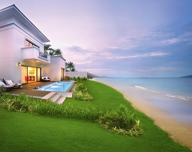 Chương trình ưu đãi sâu Gift Voucher trong 3 ngày vàng thực sự là “Quà trong quà” đặc biệt, thể hiện sự tri ân của Vinpearl tới khách hàng trên toàn quốc. Chương trình ưu đãi sâu Gift Voucher trong 3 ngày vàng thực sự là “Quà trong quà” đặc biệt, thể hiện sự tri ân của Vinpearl tới khách hàng trên toàn quốc.