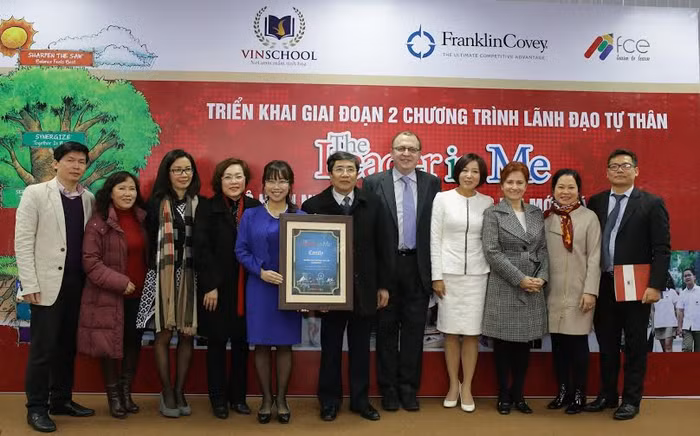 Ngày 27/1/2016, Vinschool đã ký kết thỏa thuận áp dụng sâu rộng giai đoạn 2 chương trình nổi tiếng “The Leader in Me” của Tổ chức giáo dục toàn cầu Franklin Covey.