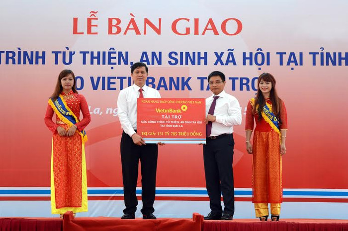 VietinBank luôn đi đầu trong công tác từ thiện và an sinh xã hội. VietinBank luôn đi đầu trong công tác từ thiện và an sinh xã hội.