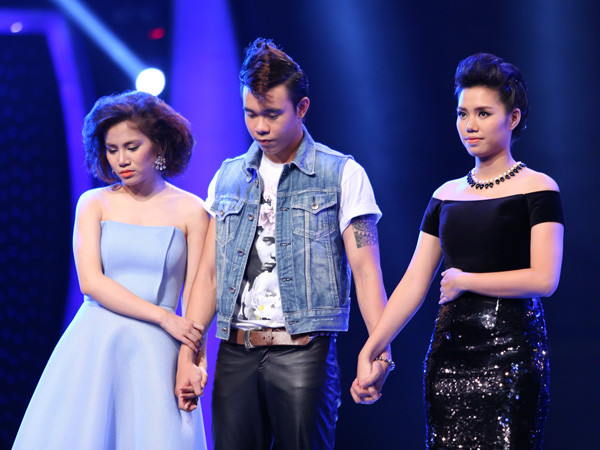 Ba thí sinh rơi vào vòng sing-off là Yến Lê, Đông Hùng và Ngân Hà