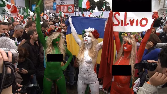 Hoạt động của phong trào FEMEN ở Rome, Italy.