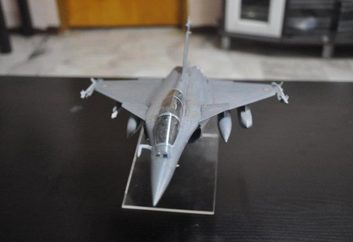 Mô hình máy bay chiến đấu Rafale của Pháp Mô hình máy bay chiến đấu Rafale của Pháp