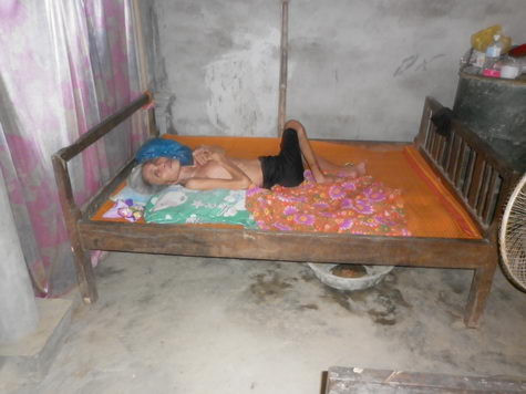 Hình ảnh xót xa của bà Nguyễn Thị Liễu Hình ảnh xót xa của bà Nguyễn Thị Liễu