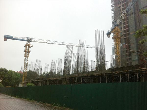 VP5 Linh Đàm bị tạm đình chỉ thi công do chưa làm thủ tục khởi công với chính quyền địa phương