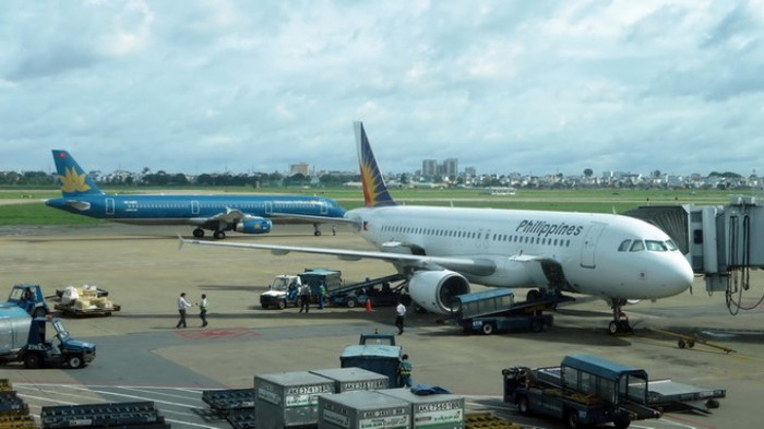 Tổng công ty Quản lý bay VN cho biết đã có một số sự cố liên quan đến công tác phối hợp hiệp đồng giữa bay quân sự và hàng không dân dụng gây ảnh hưởng đến an toàn bay. Tổng công ty Quản lý bay VN cho biết đã có một số sự cố liên quan đến công tác phối hợp hiệp đồng giữa bay quân sự và hàng không dân dụng gây ảnh hưởng đến an toàn bay.