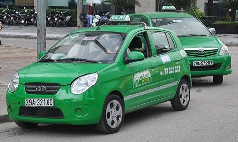 Tập đoàn Mai Linh cho hay: “Hôm nay (10/11), Hội đồng quản trị của chúng tôi sẽ họp để bàn về việc giảm giá cước taxi của hãng trên cả hệ thống 53 tỉnh, thành... Ảnh minh họa. Tập đoàn Mai Linh cho hay: “Hôm nay (10/11), Hội đồng quản trị của chúng tôi sẽ họp để bàn về việc giảm giá cước taxi của hãng trên cả hệ thống 53 tỉnh, thành... Ảnh minh họa.