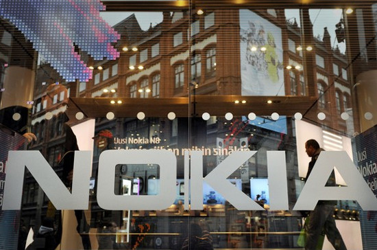 10. Nokia Việc Nokia tung ra chiếc điện thoại N9 có lẽ không đủ sức để đem lại sức sống mới cho nhà sản xuất “dế” đến từ Phần Lan này. Dựa vào kết quả điều tra của hãng tư vấn marketing và thương hiệu Prophet với 5.000 người tiêu dùng Mỹ, Forbes đưa ra danh sách 10 thương hiệu quen thuộc đối với người Mỹ có nguy cơ “biến mất” ngay trong năm 2012 này. 10. Nokia Việc Nokia tung ra chiếc điện thoại N9 có lẽ không đủ sức để đem lại sức sống mới cho nhà sản xuất “dế” đến từ Phần Lan này. Dựa vào kết quả điều tra của hãng tư vấn marketing và thương hiệu Prophet với 5.000 người tiêu dùng Mỹ, Forbes đưa ra danh sách 10 thương hiệu quen thuộc đối với người Mỹ có nguy cơ “biến mất” ngay trong năm 2012 này.