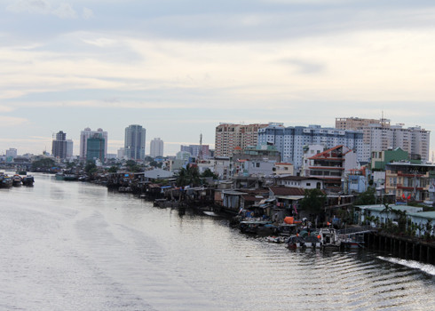 Địa ốc rơi vào cảnh chợ chiều khiến mức thưởng Tết của ngành bất động sản thấp nhất trong vòng 2 năm qua. Ảnh: Vũ Lê Địa ốc rơi vào cảnh chợ chiều khiến mức thưởng Tết của ngành bất động sản thấp nhất trong vòng 2 năm qua. Ảnh: Vũ Lê