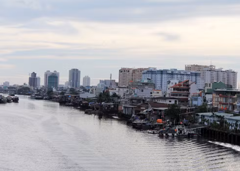 Địa ốc rơi vào cảnh chợ chiều khiến mức thưởng Tết của ngành bất động sản thấp nhất trong vòng 2 năm qua. Ảnh: Vũ Lê