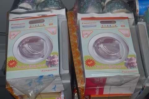 Những chiếc máy giặt lồng ngang loại 1.