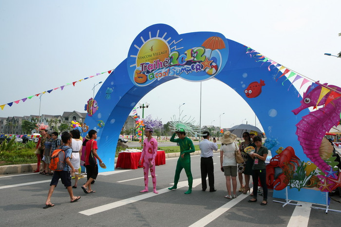 Các cư dân nhí Vincom Village đã có nhiều kỷ niệm đáng nhớ với Trại hè Vincom Village 2012 Các cư dân nhí Vincom Village đã có nhiều kỷ niệm đáng nhớ với Trại hè Vincom Village 2012