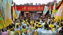 Lễ khai Ấn đền Trần tổ chức vào rằm tháng Giêng hằng năm. Lễ khai Ấn đền Trần tổ chức vào rằm tháng Giêng hằng năm.