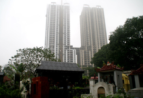 Tâm lý &quot;ở cạnh người chết&quot; cũng làm nhiều người dân lo sợ, không an tâm.