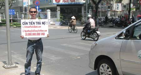 Bán rao, hay chiêu bẩn gây sức ép với các DN, doanh nhân bị mạo danh? Bán rao, hay chiêu bẩn gây sức ép với các DN, doanh nhân bị mạo danh?