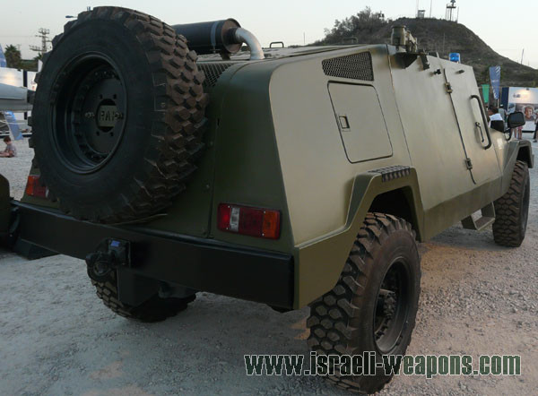 Trọng tải: 1.200 KG Trọng tải: 1.200 KG