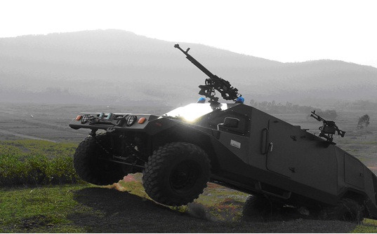 Chiến đấu: 5.800 KG Chiến đấu: 5.800 KG