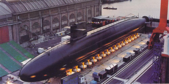 Tàu ngầm NG-SSBN S-616 "Le Triomphant" Tàu ngầm NG-SSBN S-616 "Le Triomphant"