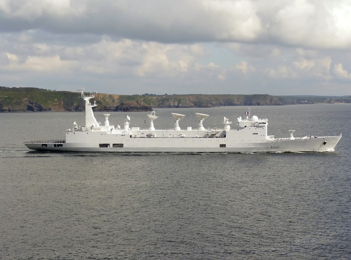 Chiếm hạm tác chiến điện tử - trinh sát - cảnh báo sớm A-601 "Monge"